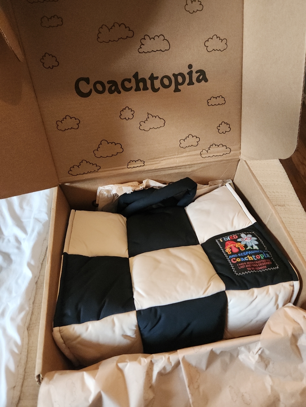 COACHTOPIA Loop Tote with Checkerboard Quilting NEW NWT - Picture 4 of 11